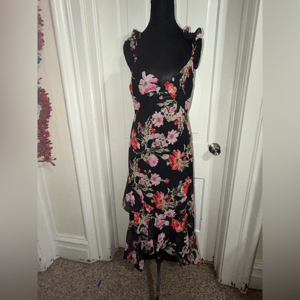 NWT women Speechless Black Floral Dress size medium flower cute‎ sun dress